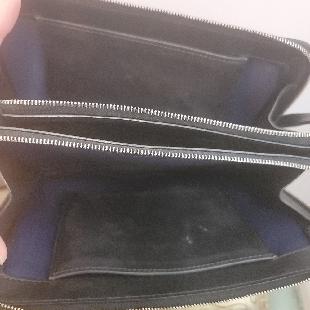 Everlane Black Leather Crossbody - Picture 11 of 15